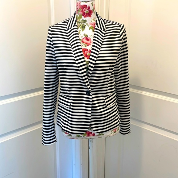 Striped Blazer - Picture 1 of 8